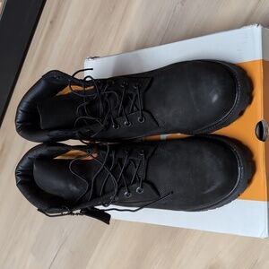 Timberland Premium 6 in Waterproof Boot Black see defects in pictures